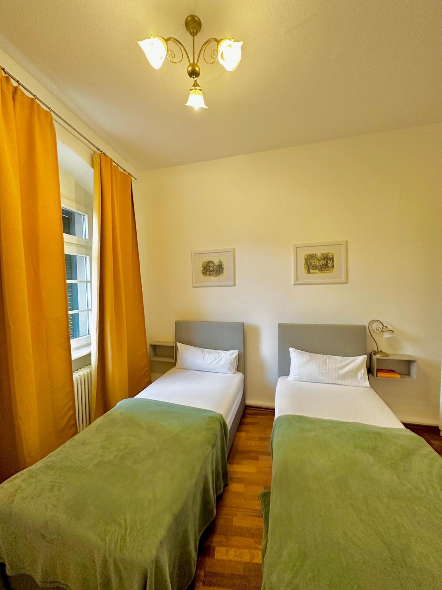 Hirsch Appartements Μπάντεν-Μπάντεν Εξωτερικό φωτογραφία
