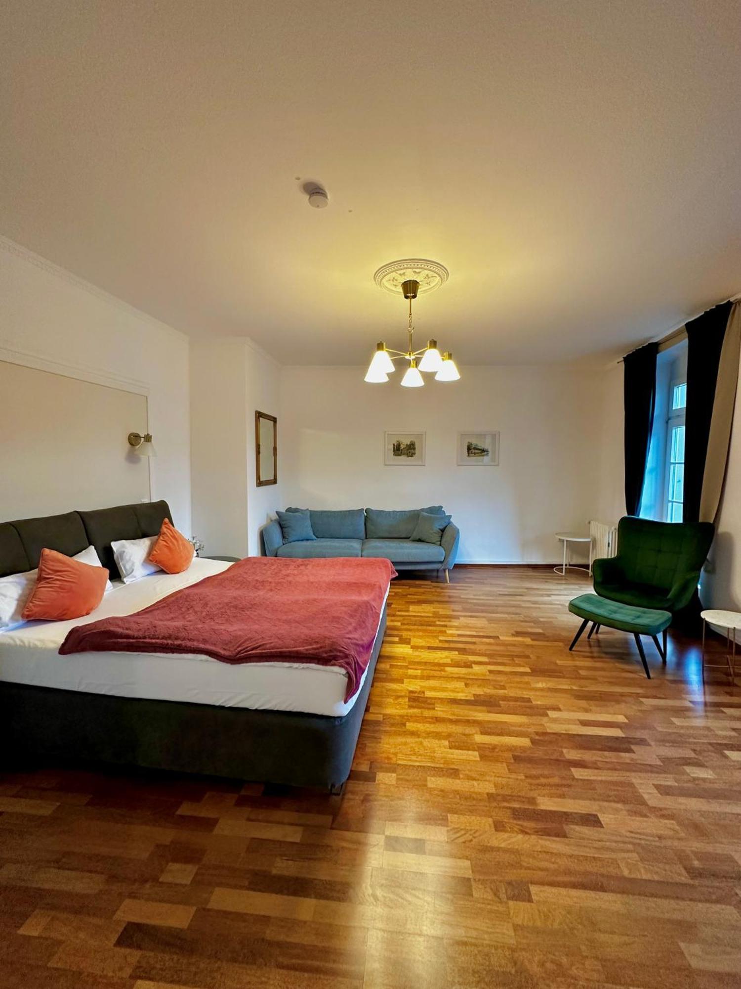 Hirsch Appartements Μπάντεν-Μπάντεν Εξωτερικό φωτογραφία