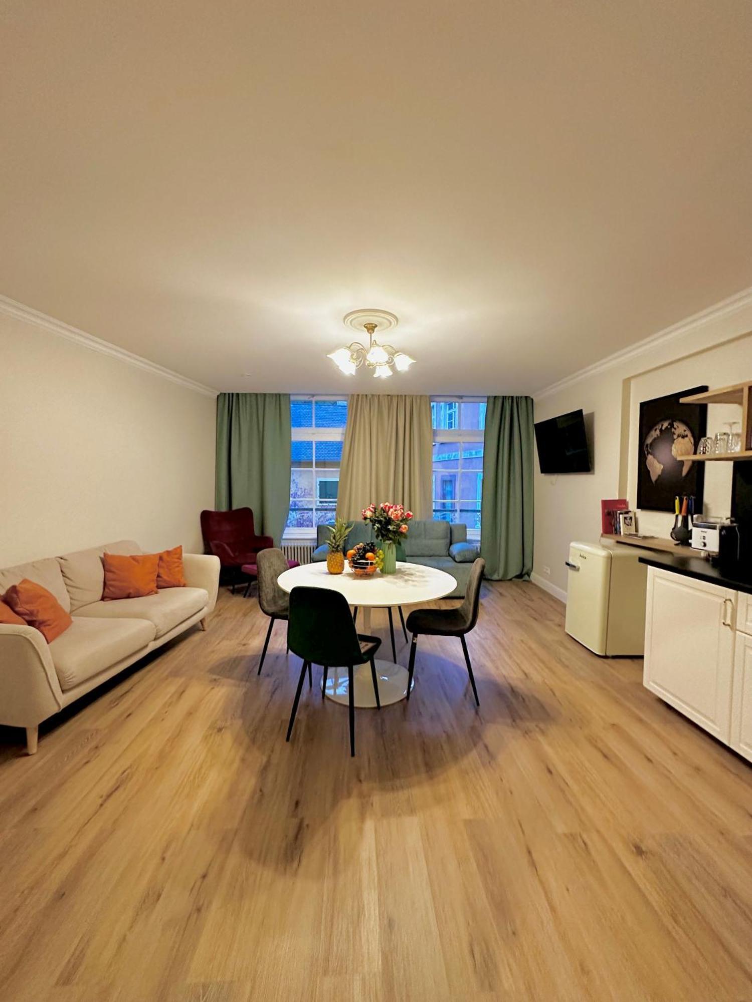 Hirsch Appartements Μπάντεν-Μπάντεν Εξωτερικό φωτογραφία
