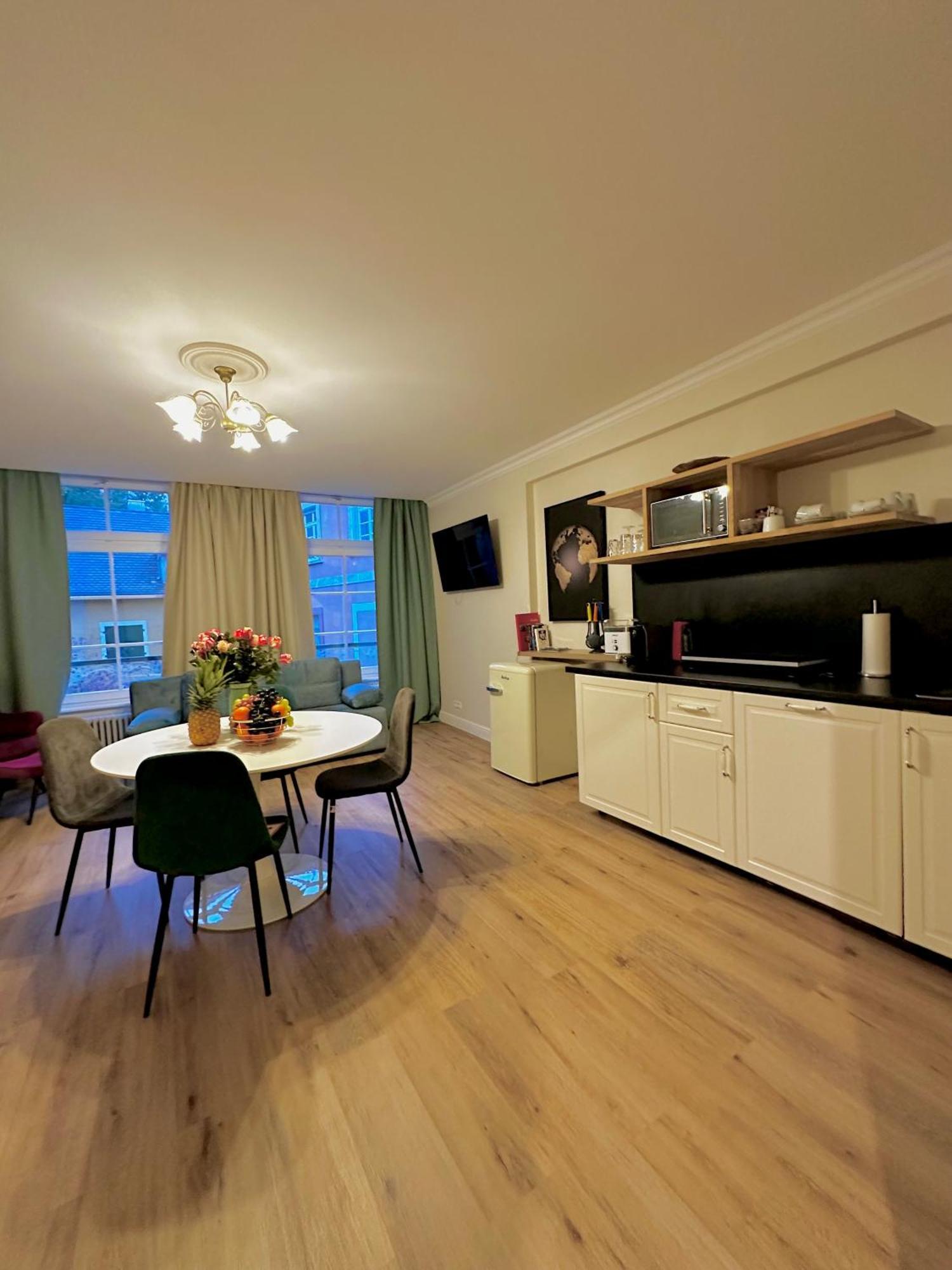 Hirsch Appartements Μπάντεν-Μπάντεν Εξωτερικό φωτογραφία